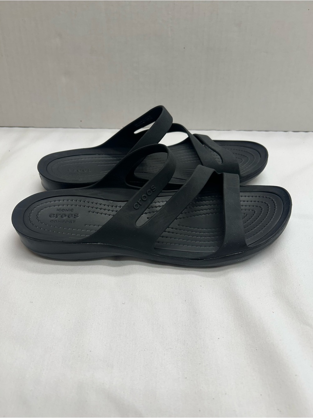 Crocs Serena Black Strappy Slingback Flat Sandal Women's Size 10 Comfort